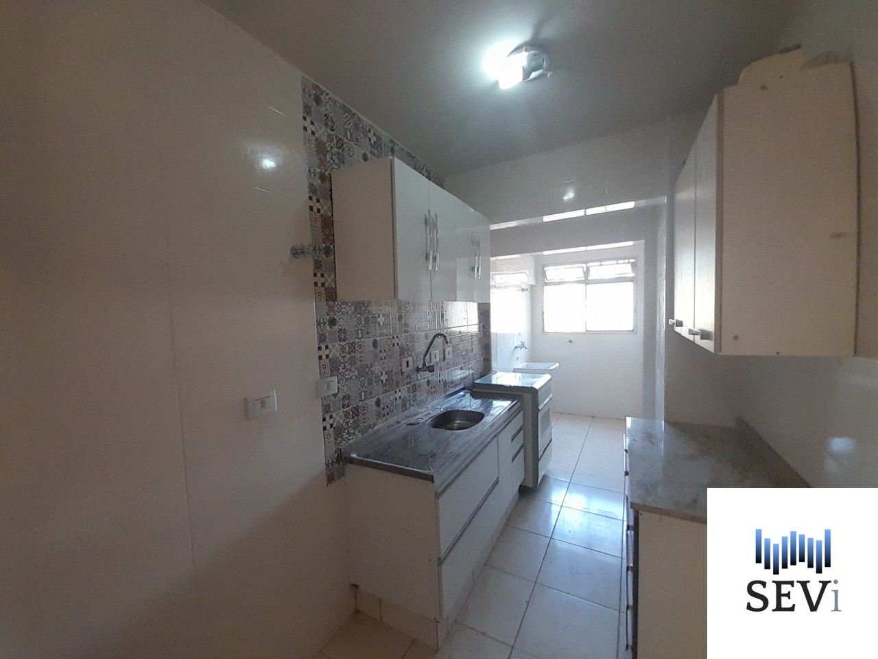 Apartamento à venda com 2 quartos, 60m² - Foto 18