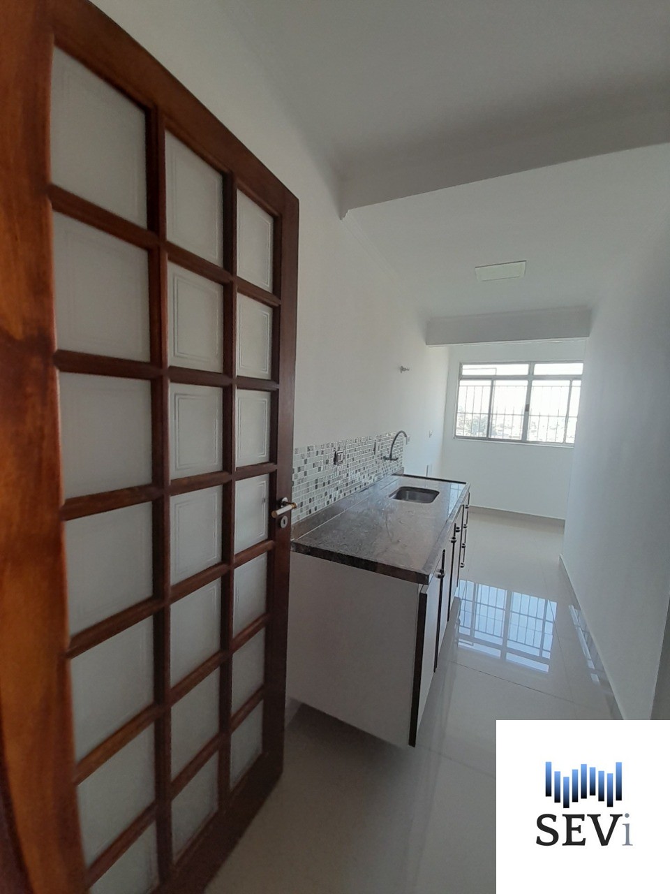 Apartamento à venda com 2 quartos, 68m² - Foto 25