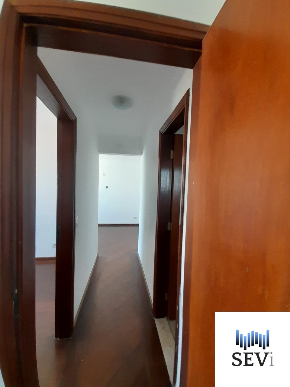 Apartamento à venda com 2 quartos, 68m² - Foto 23