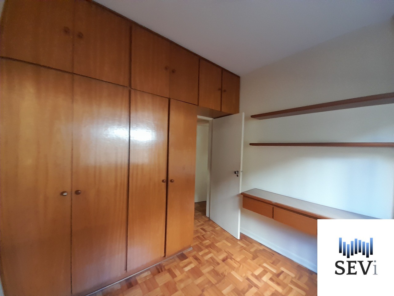 Apartamento para alugar com 2 quartos, 70m² - Foto 8