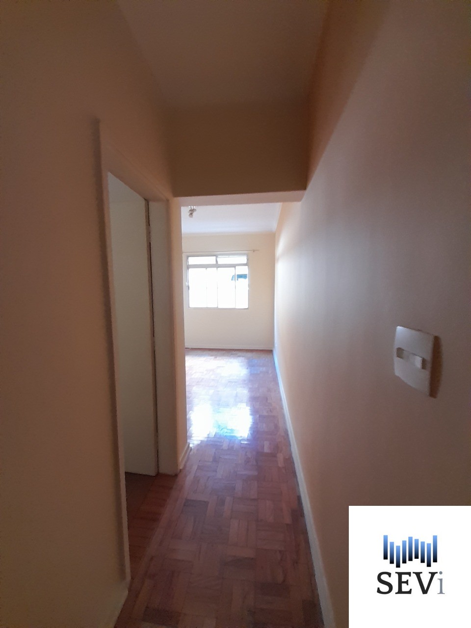 Apartamento para alugar com 2 quartos, 70m² - Foto 4