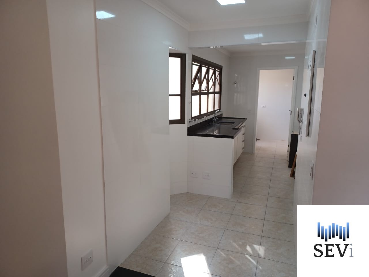 Apartamento para alugar com 4 quartos, 96m² - Foto 12