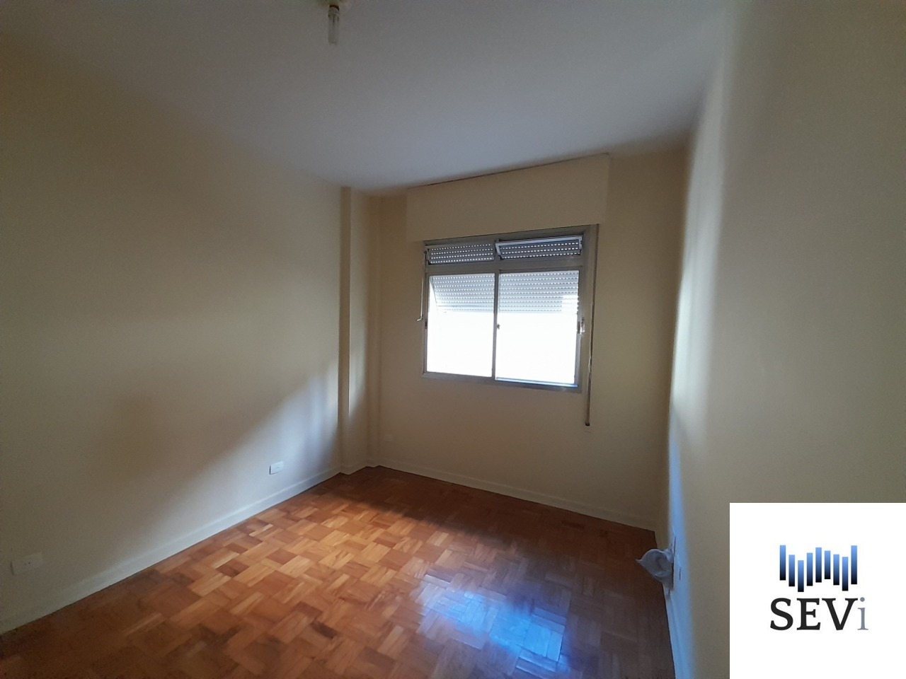 Apartamento para alugar com 2 quartos, 70m² - Foto 12