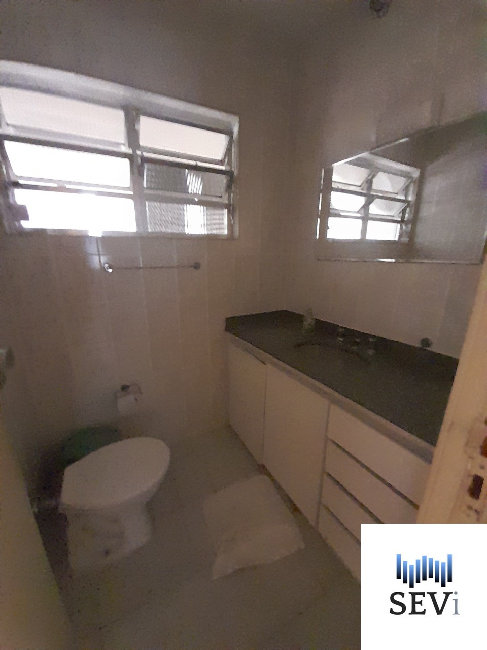 Apartamento para alugar com 2 quartos, 70m² - Foto 17