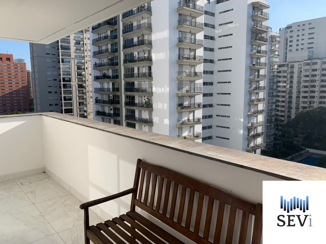 Apartamento para alugar com 4 quartos, 163m² - Foto 4