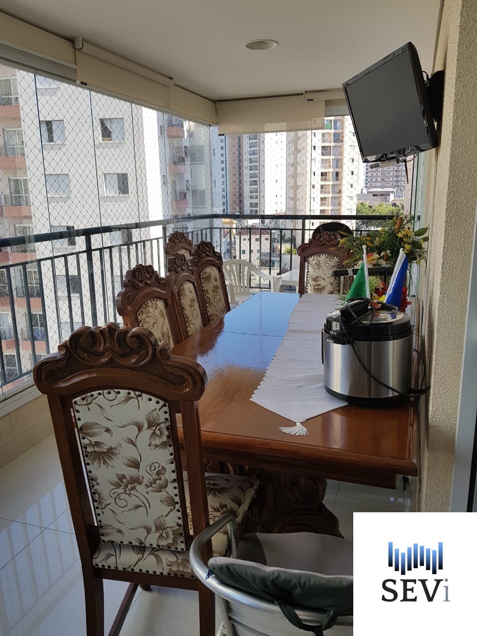 Apartamento à venda com 3 quartos, 100m² - Foto 1