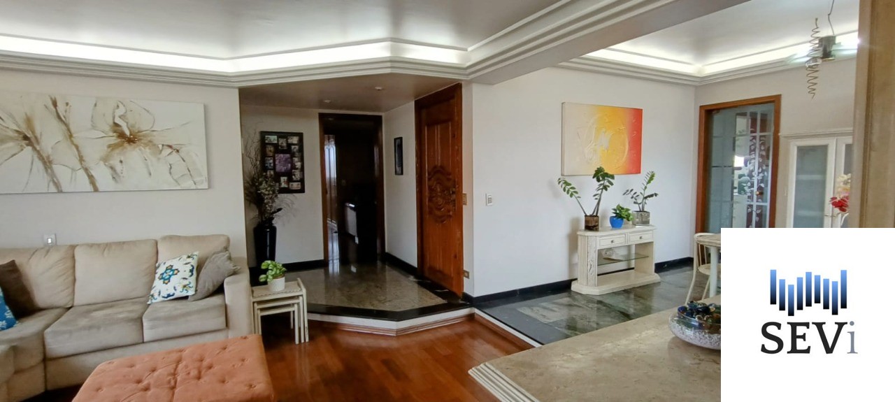 Apartamento à venda com 4 quartos, 200m² - Foto 2