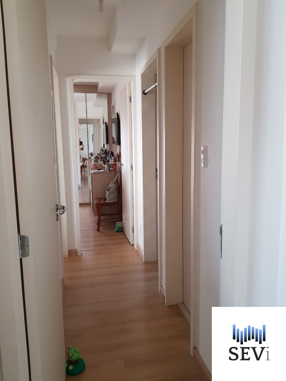 Apartamento à venda com 3 quartos, 100m² - Foto 7