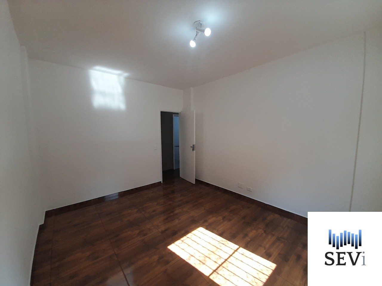 Apartamento à venda com 3 quartos, 70m² - Foto 33