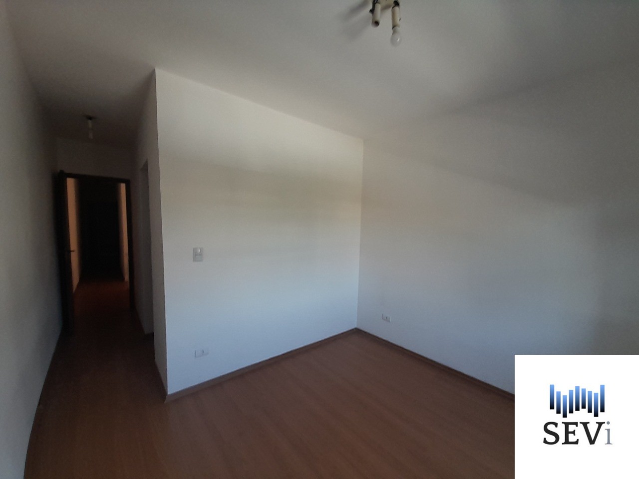 Casa à venda com 3 quartos, 250m² - Foto 46