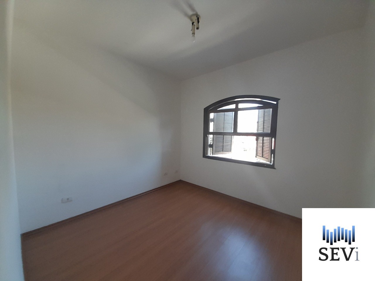 Casa à venda com 3 quartos, 250m² - Foto 42