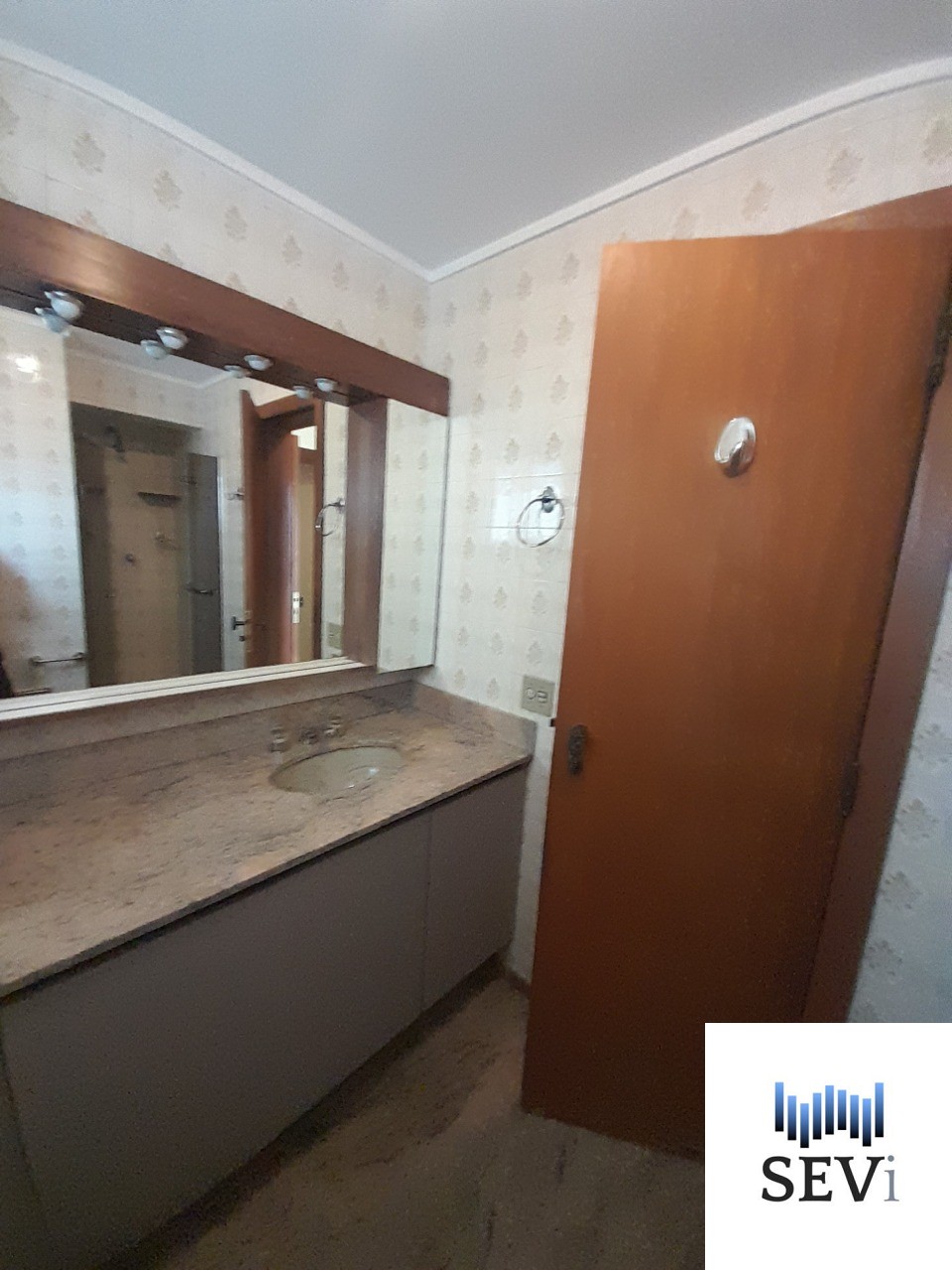 Apartamento à venda com 3 quartos, 200m² - Foto 31