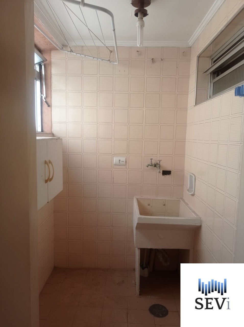 Apartamento para alugar com 2 quartos, 63m² - Foto 13