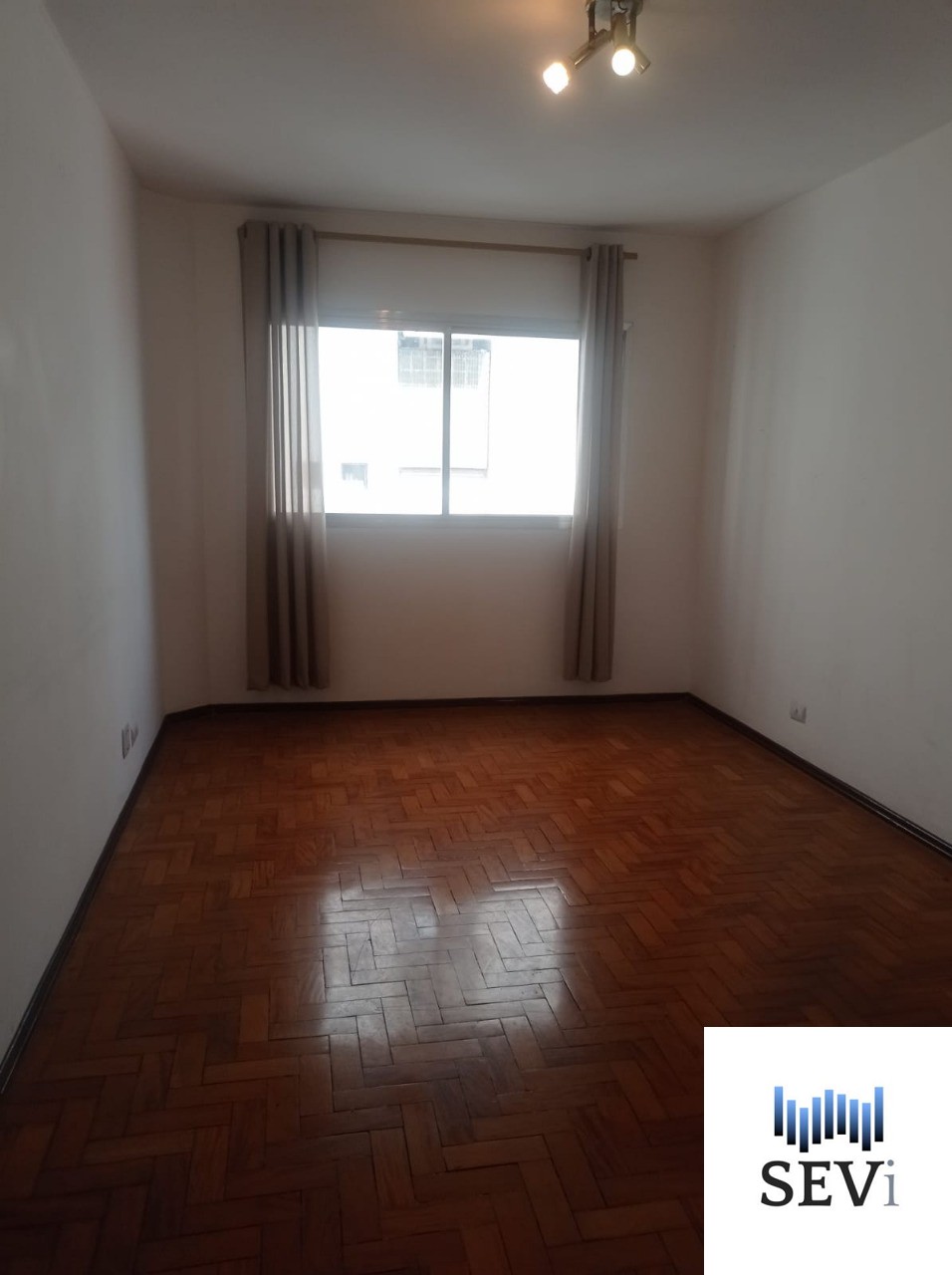 Apartamento para alugar com 2 quartos, 63m² - Foto 4