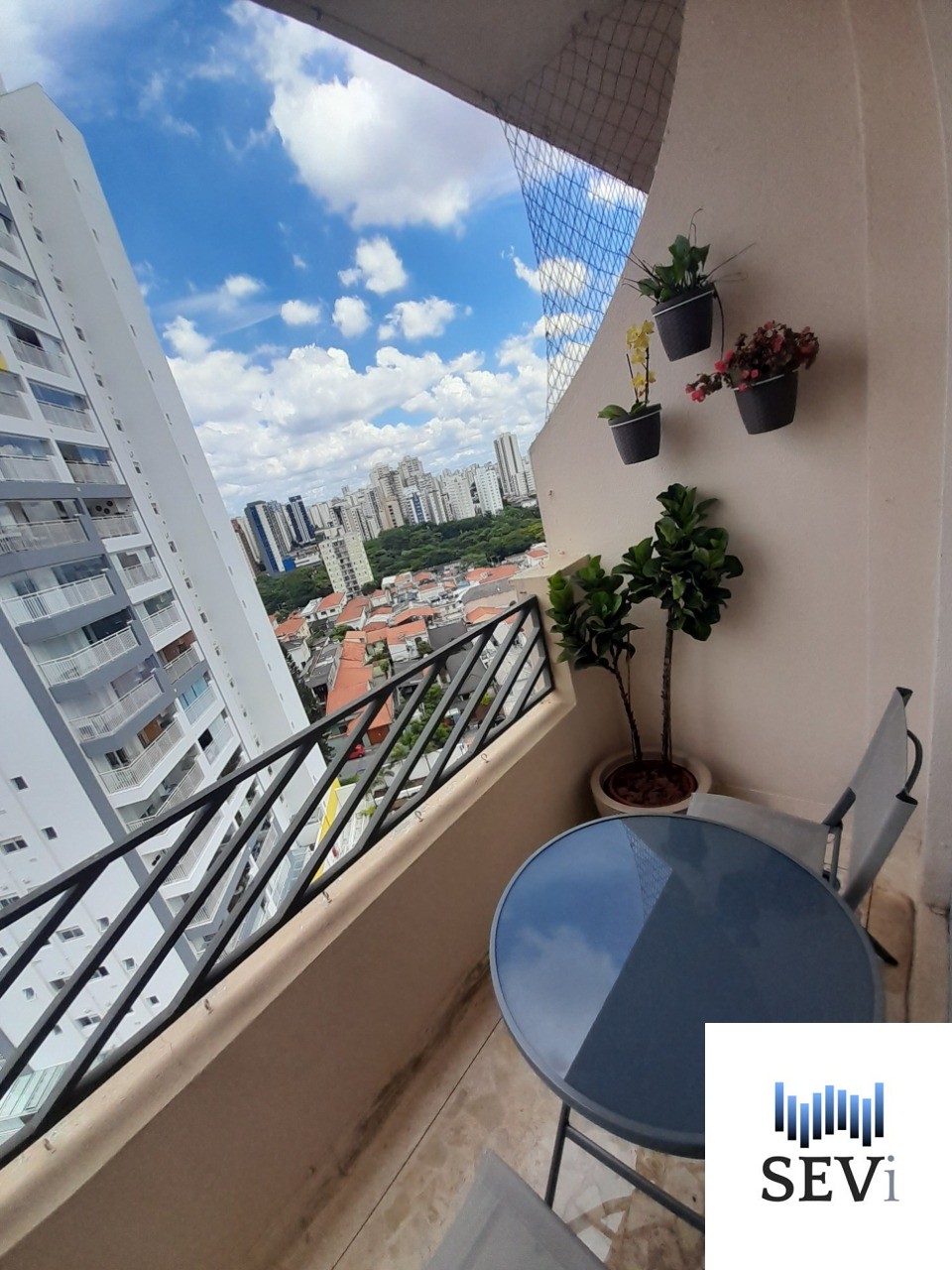 Apartamento à venda com 2 quartos, 76m² - Foto 10