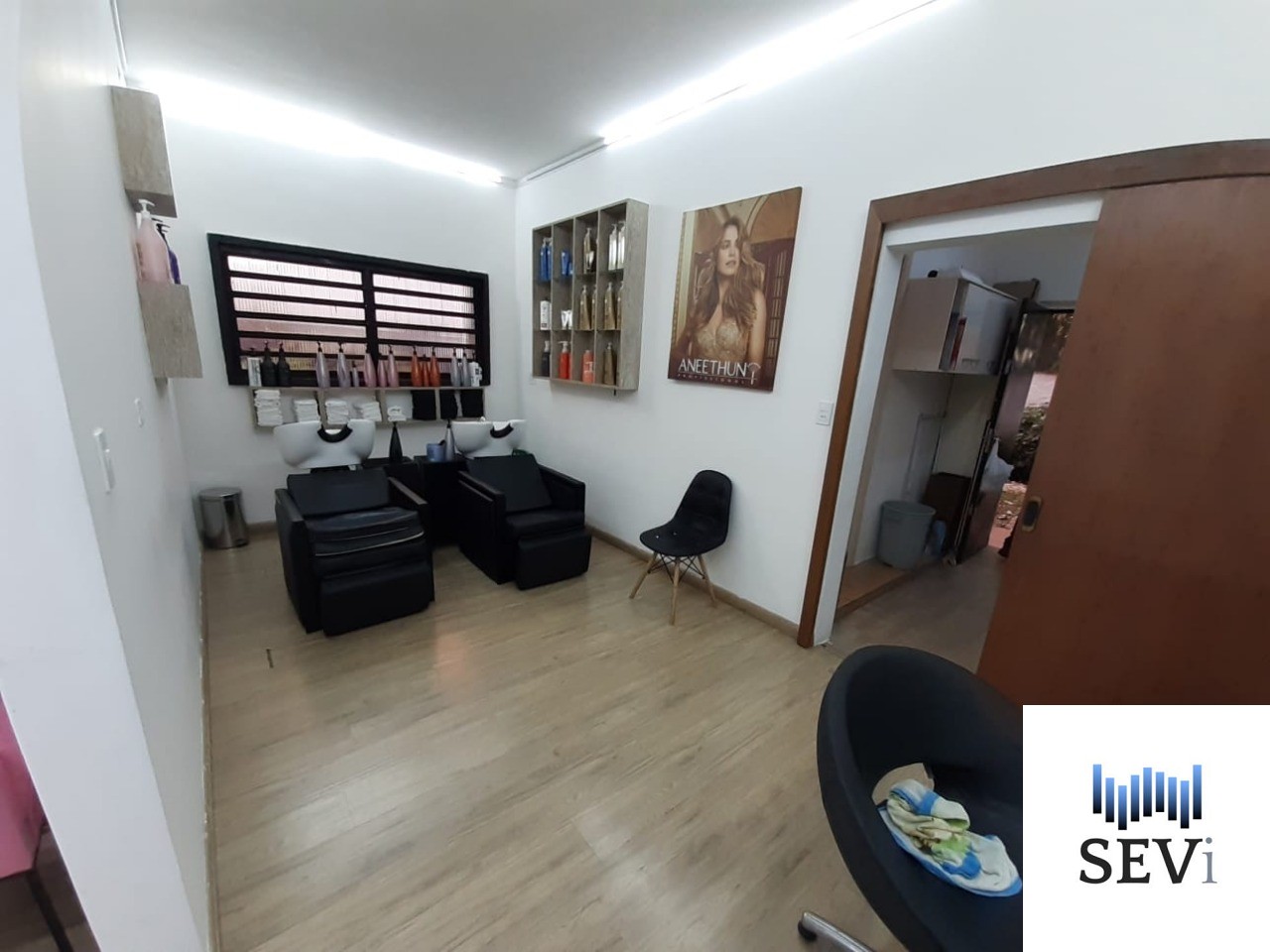 Casa à venda com 3 quartos, 270m² - Foto 10