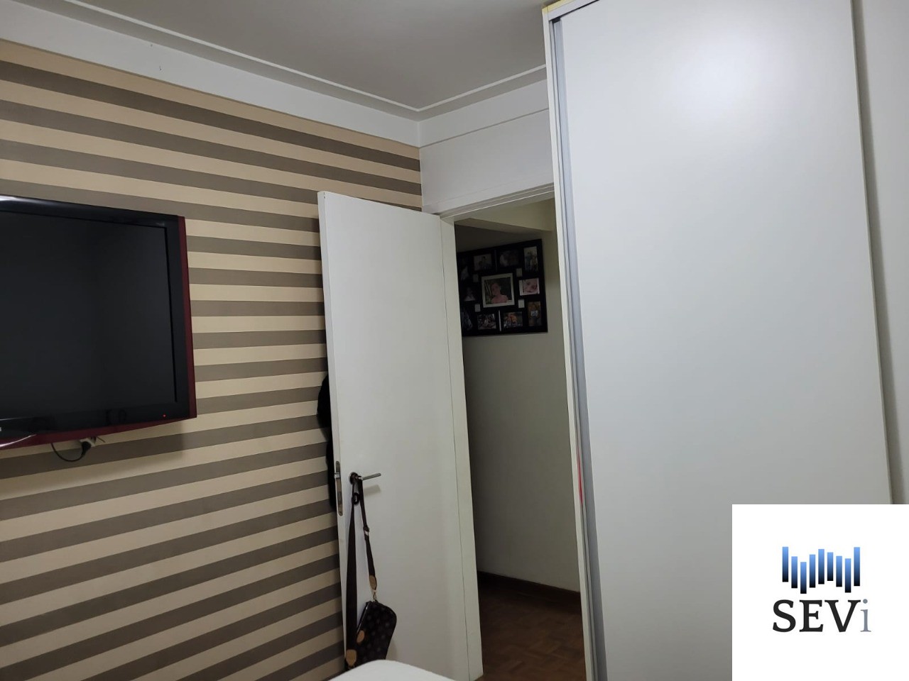 Apartamento à venda com 2 quartos, 60m² - Foto 10