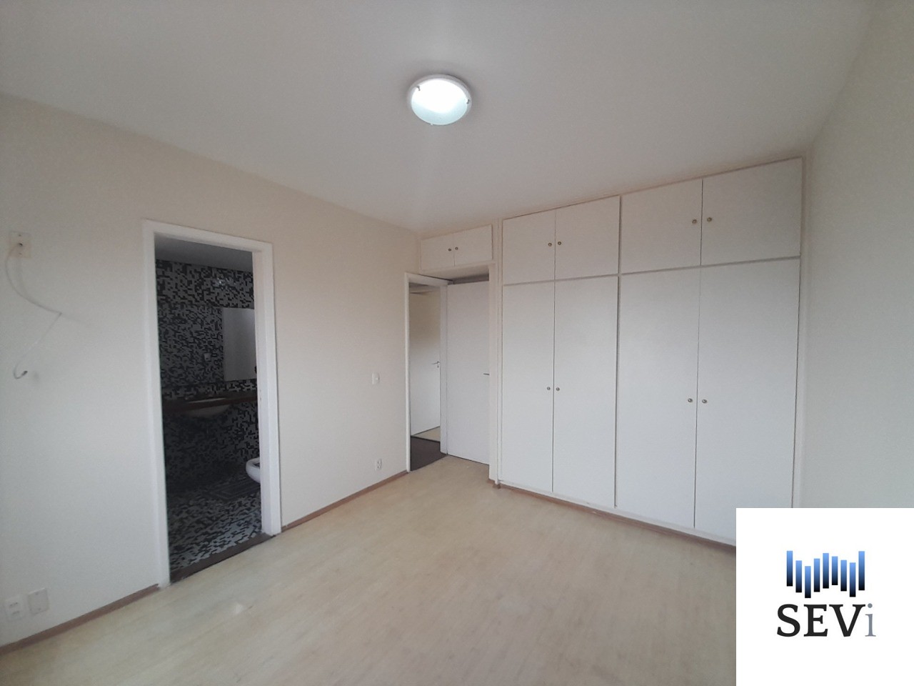 Apartamento à venda com 3 quartos, 113m² - Foto 12