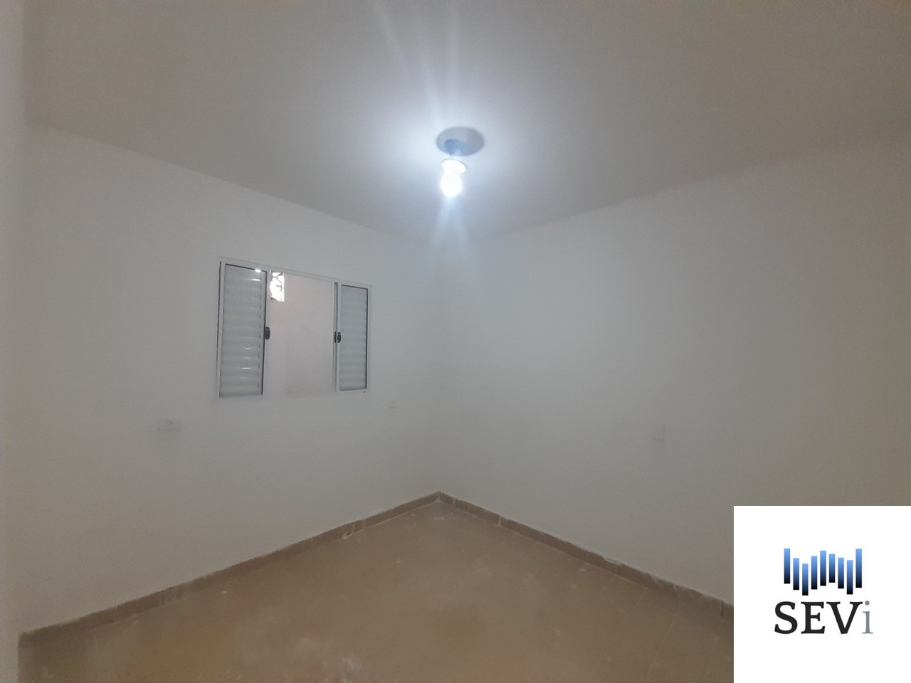 Casa para alugar com 2 quartos, 65m² - Foto 13