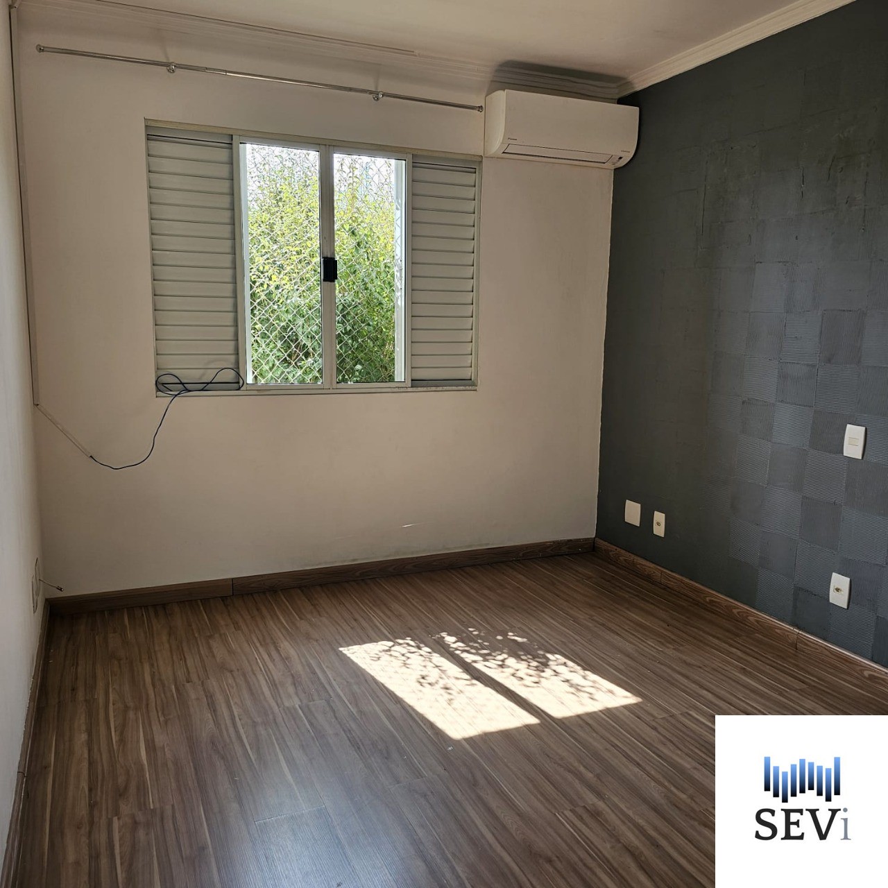 Casa para alugar com 4 quartos, 300m² - Foto 39