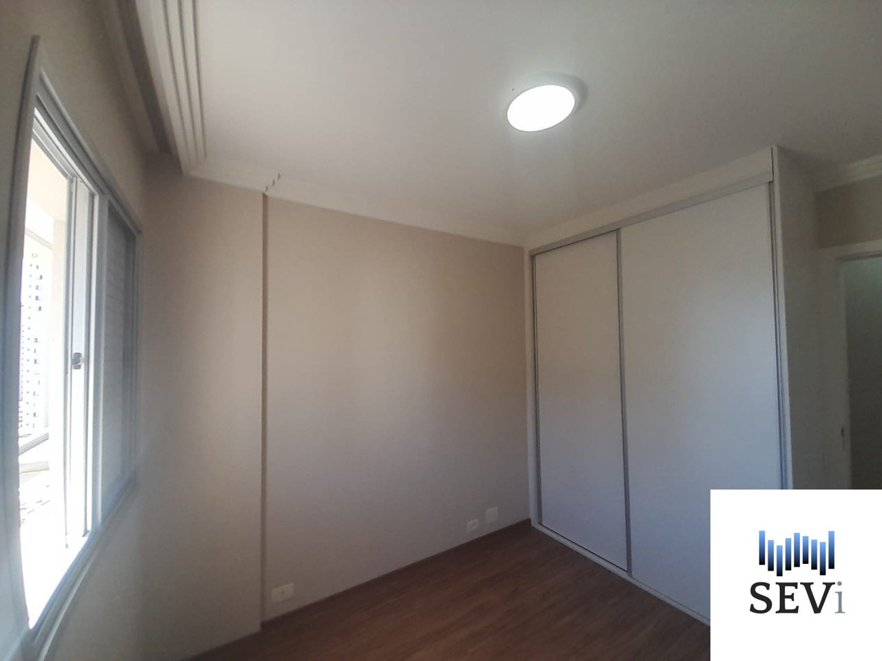 Apartamento à venda com 2 quartos, 80m² - Foto 23