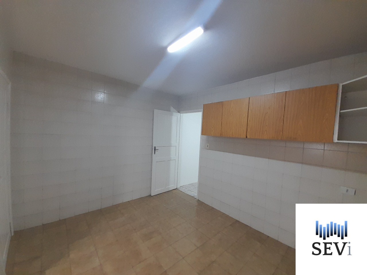 Casa para alugar com 2 quartos, 110m² - Foto 14