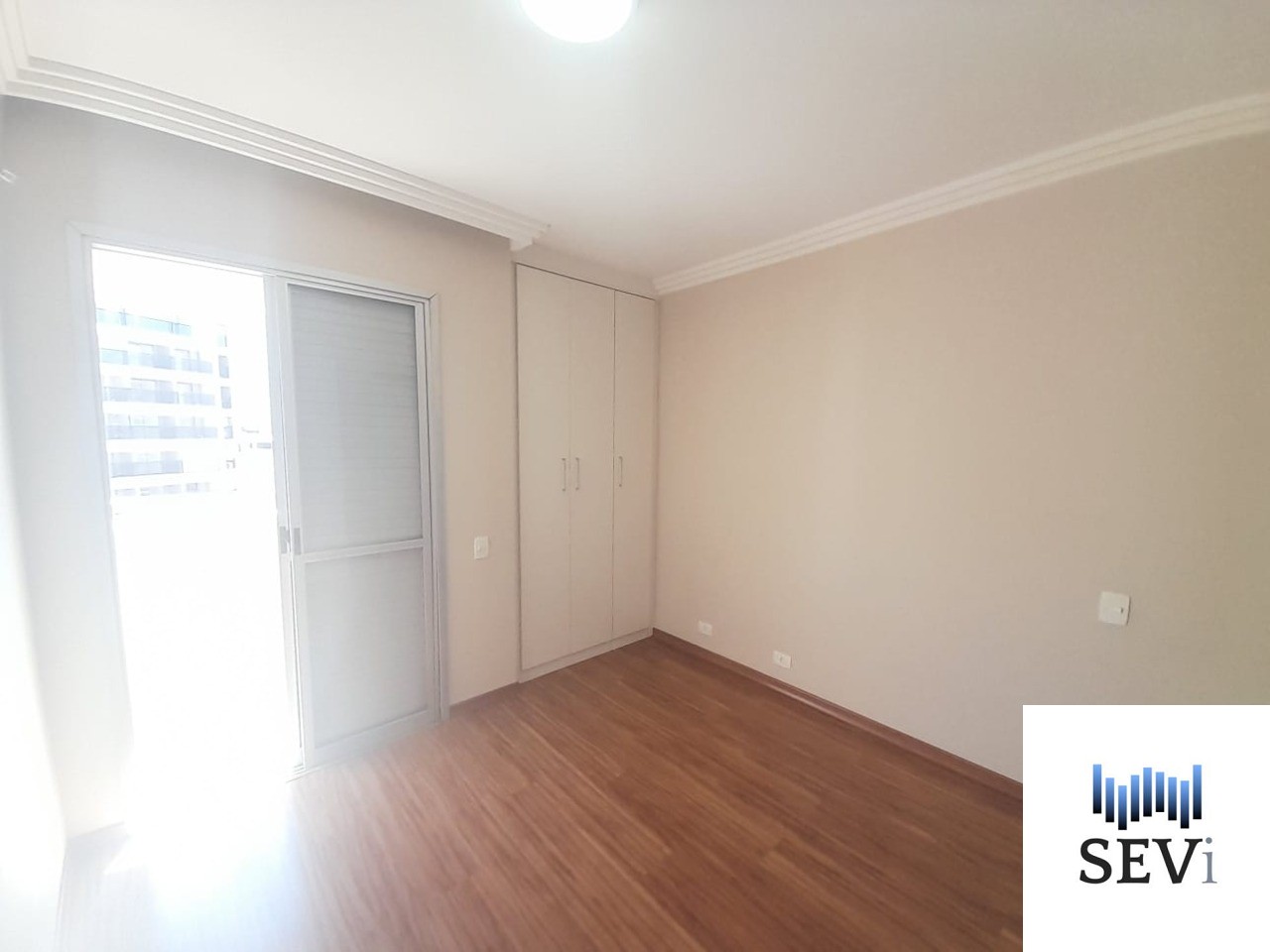 Apartamento à venda com 2 quartos, 80m² - Foto 33