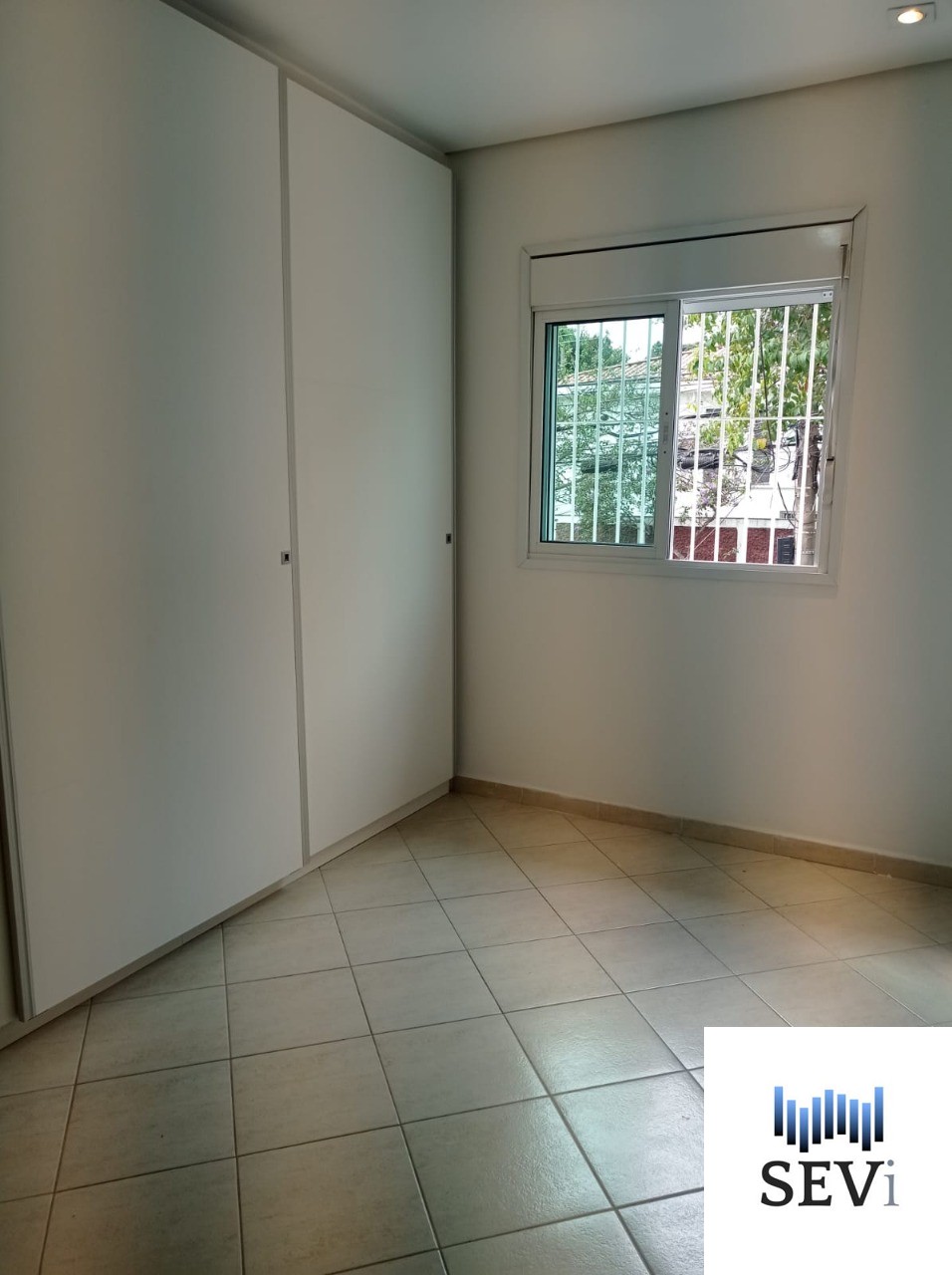 Casa à venda e aluguel com 3 quartos, 190m² - Foto 44