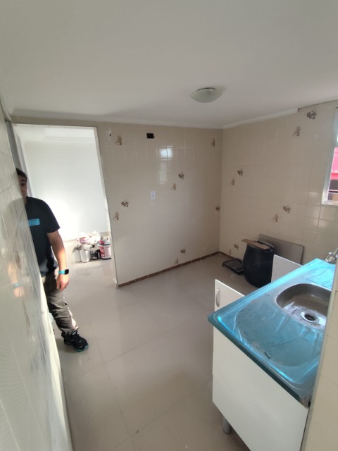 Apartamento à venda com 2 quartos, 48m² - Foto 11