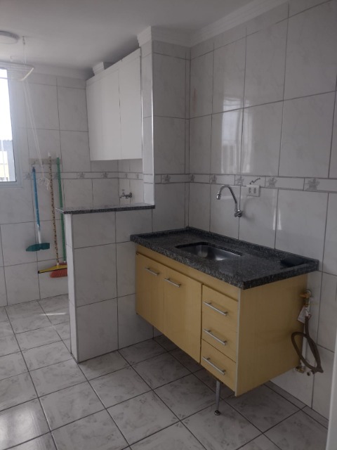 Apartamento para alugar com 2 quartos, 46m² - Foto 14