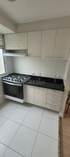 Apartamento para alugar com 2 quartos, 56m² - Foto 13