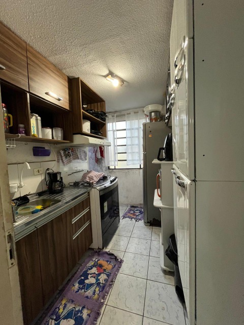 Apartamento à venda com 2 quartos, 46m² - Foto 2