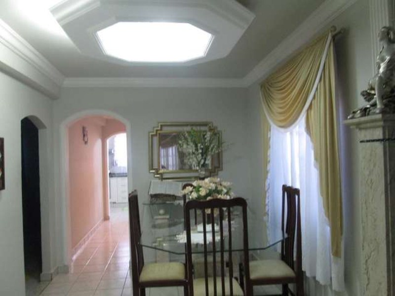 Casa à venda com 4 quartos, 125m² - Foto 31