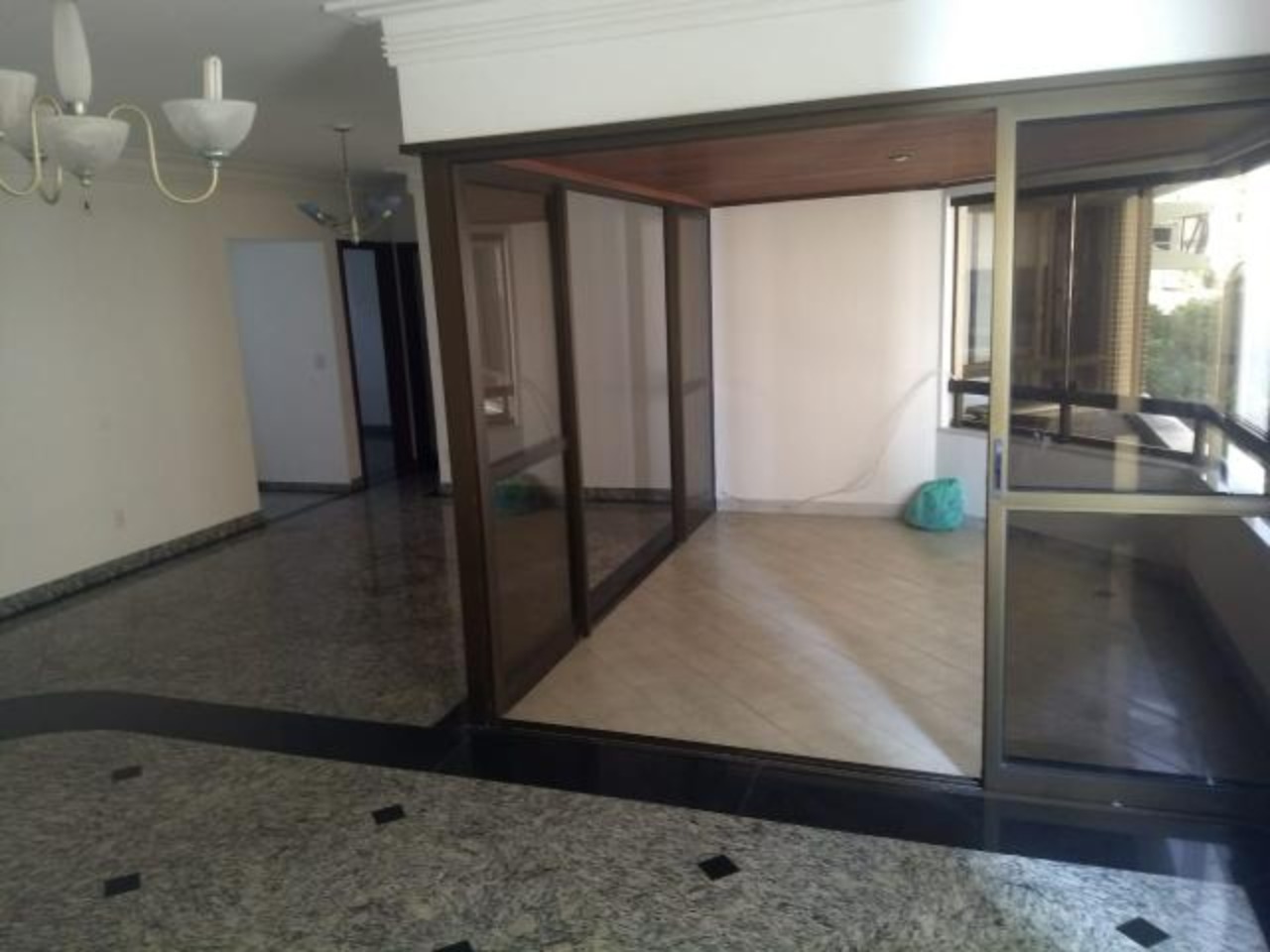 Apartamento à venda com 4 quartos, 185m² - Foto 3