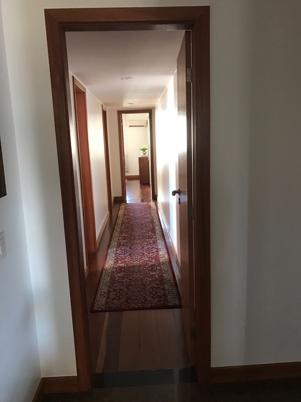 Apartamento à venda com 4 quartos, 225m² - Foto 11