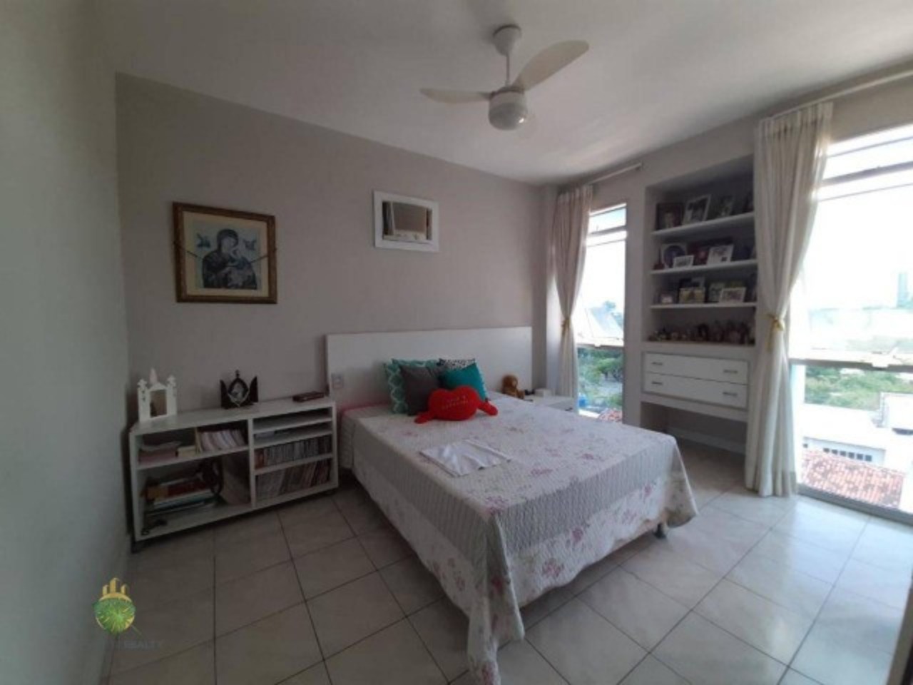 Apartamento à venda com 4 quartos, 210m² - Foto 7