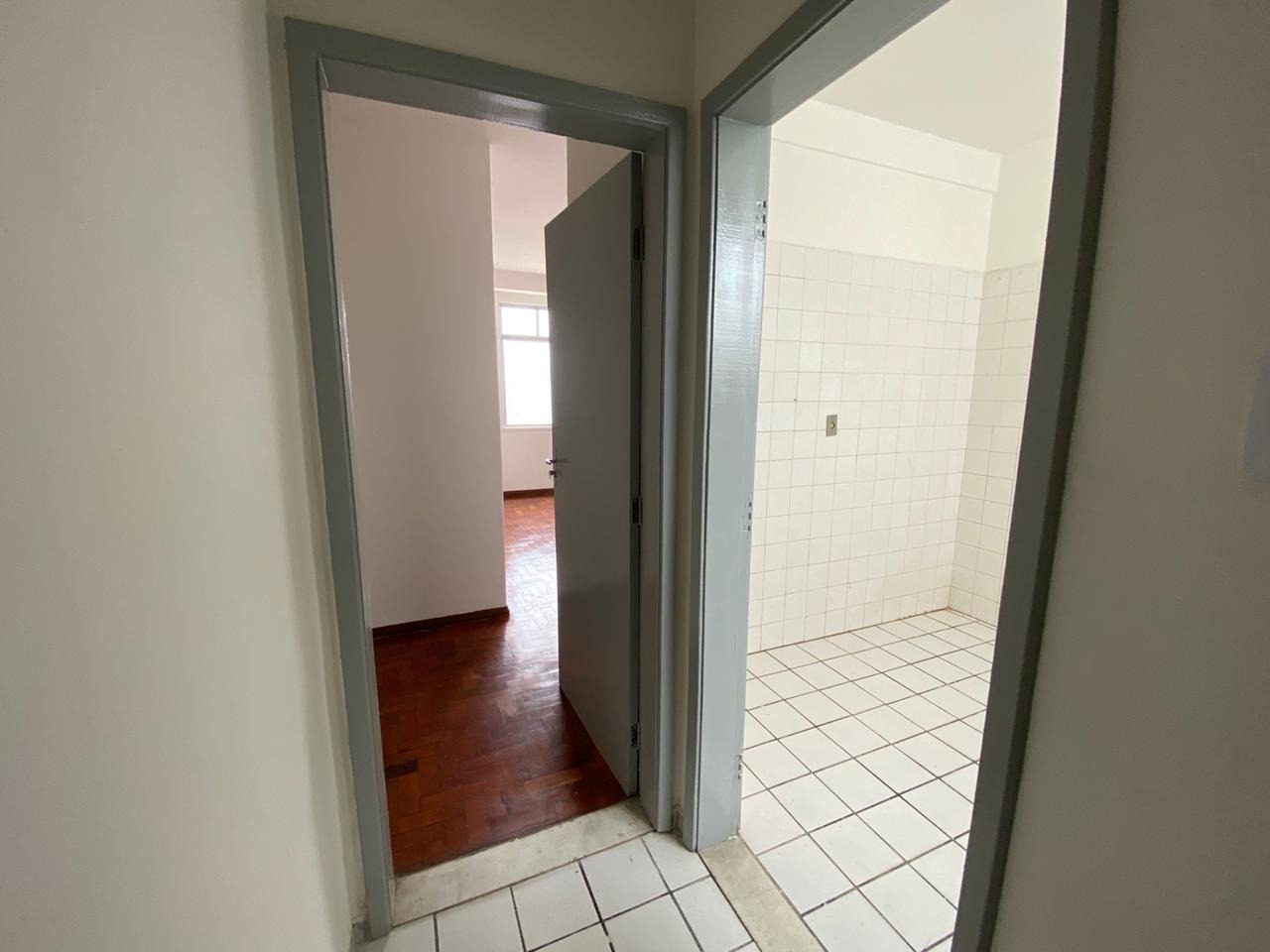 Apartamento à venda com 2 quartos, 78m² - Foto 5