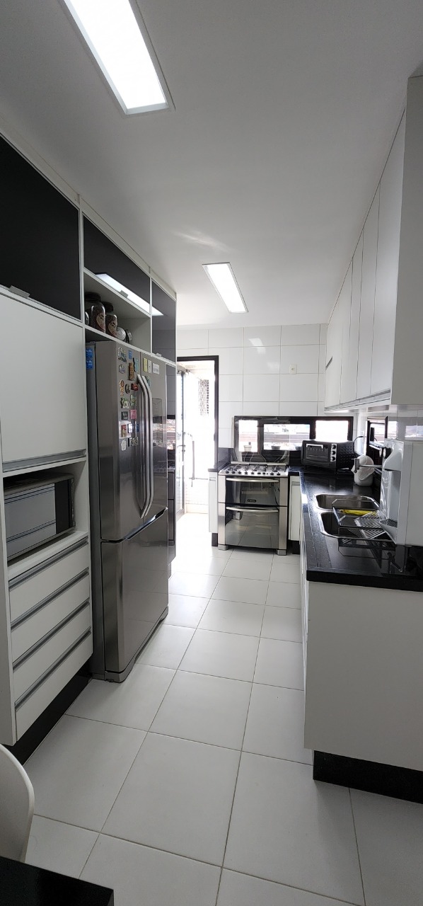 Apartamento à venda com 4 quartos, 300m² - Foto 31