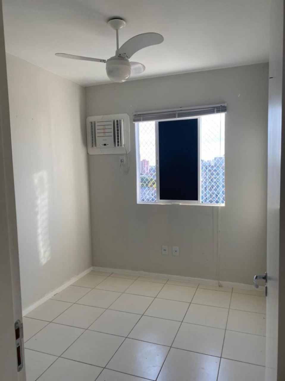 Apartamento à venda com 3 quartos, 68m² - Foto 7