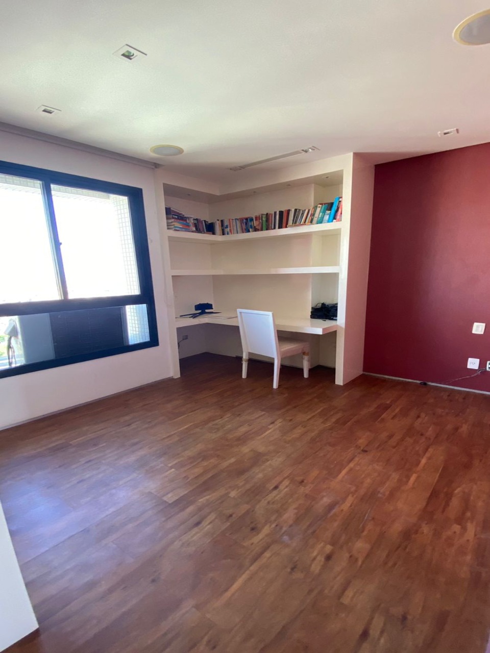 Apartamento à venda com 4 quartos, 240m² - Foto 7