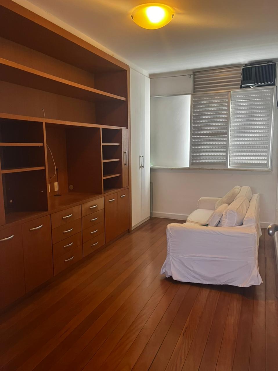 Apartamento à venda com 4 quartos, 216m² - Foto 7