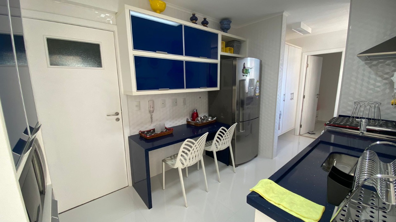 Apartamento à venda com 3 quartos, 156m² - Foto 15