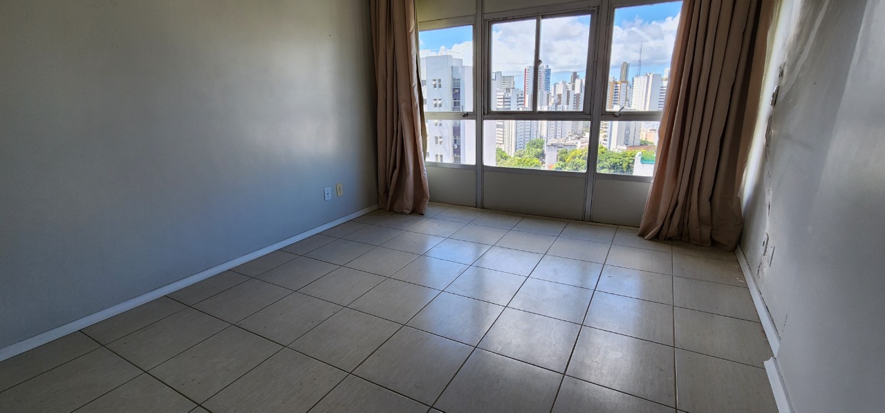 Apartamento à venda com 4 quartos, 190m² - Foto 9