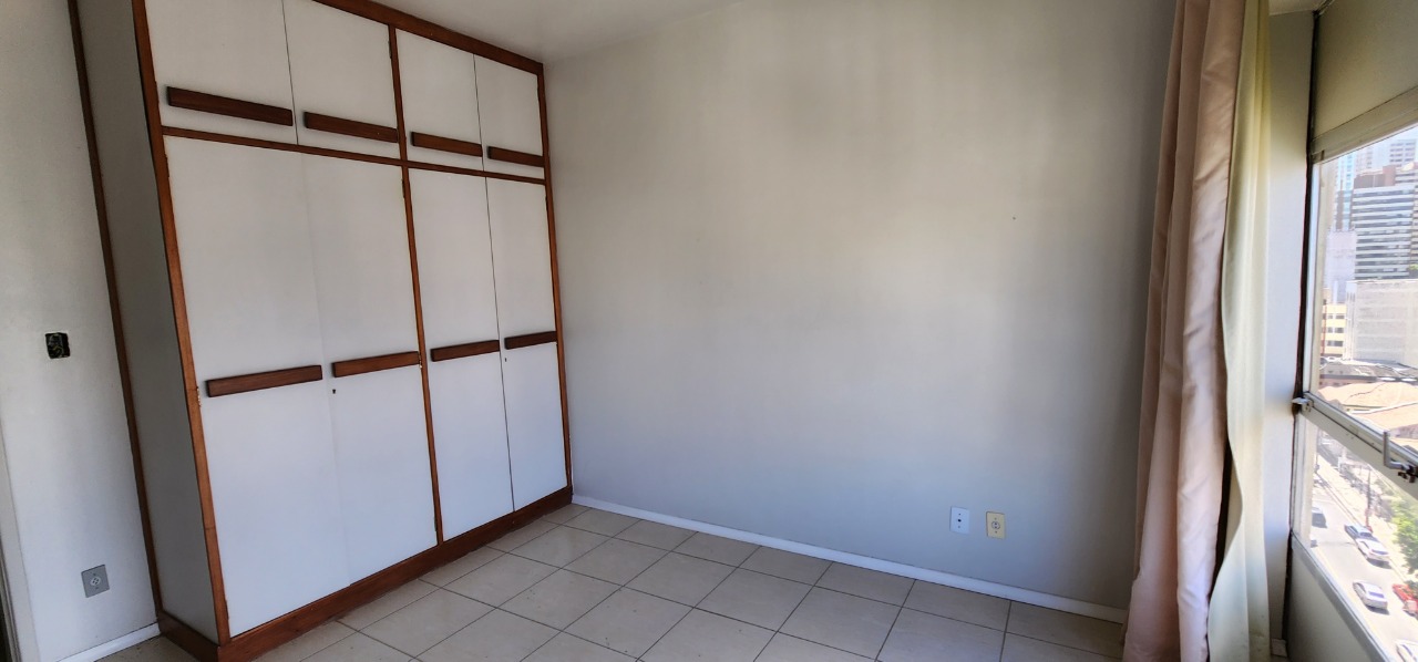 Apartamento à venda com 4 quartos, 190m² - Foto 10