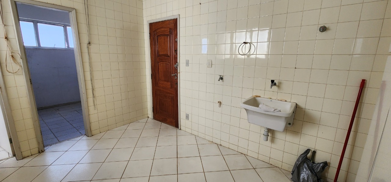 Apartamento à venda com 4 quartos, 190m² - Foto 21