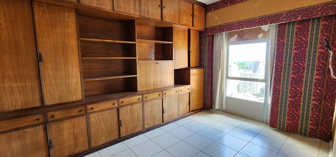 Apartamento à venda com 4 quartos, 190m² - Foto 15