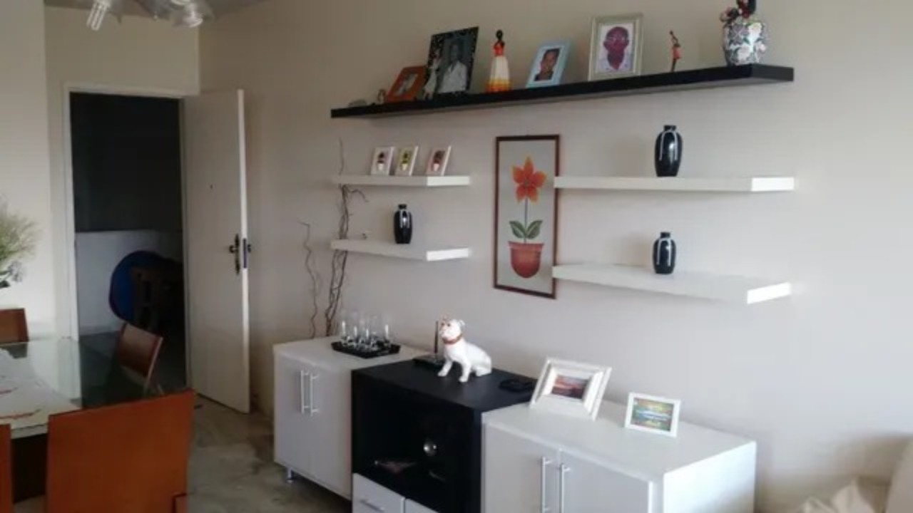 Apartamento à venda com 2 quartos, 80m² - Foto 2