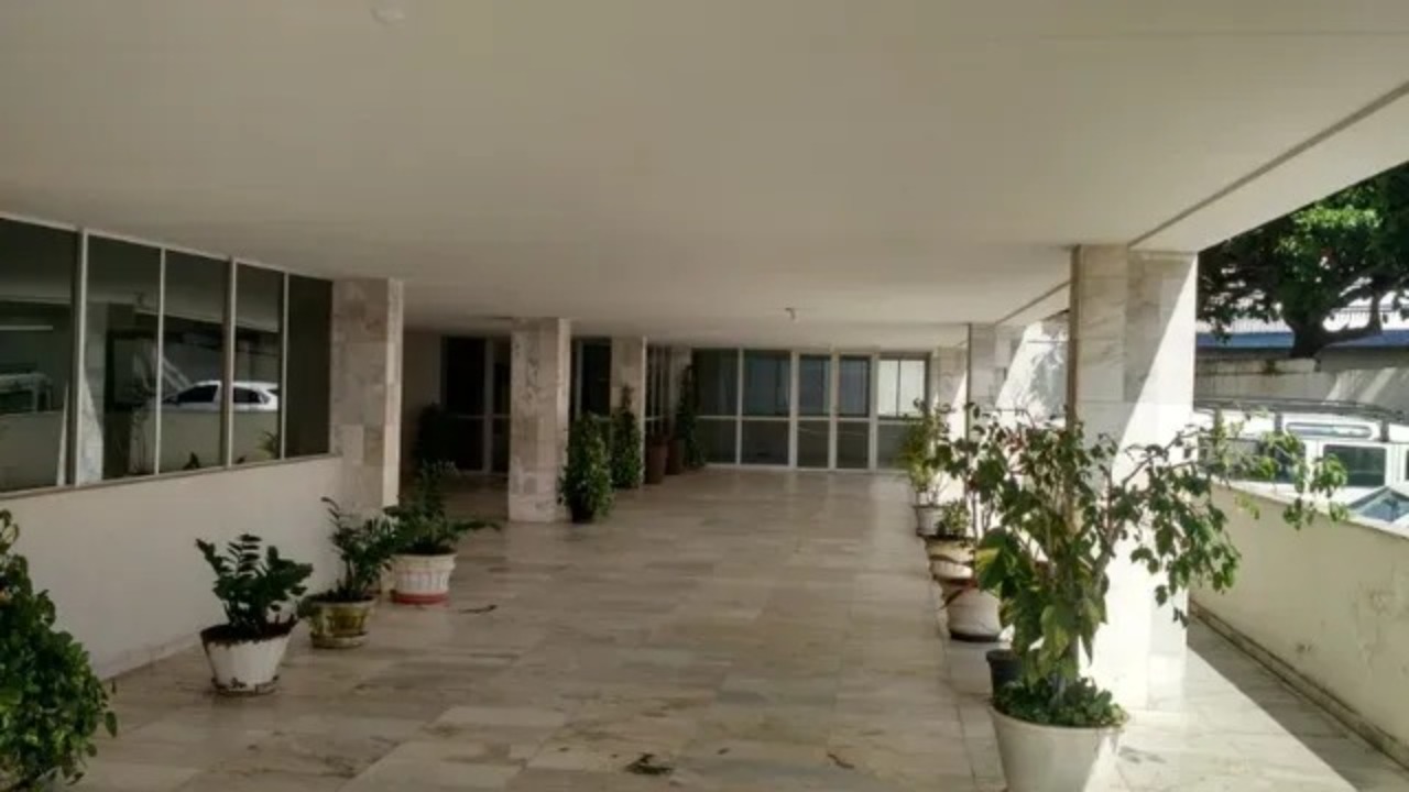 Apartamento à venda com 2 quartos, 80m² - Foto 11