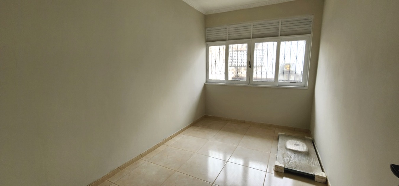 Apartamento para alugar com 2 quartos, 80m² - Foto 4