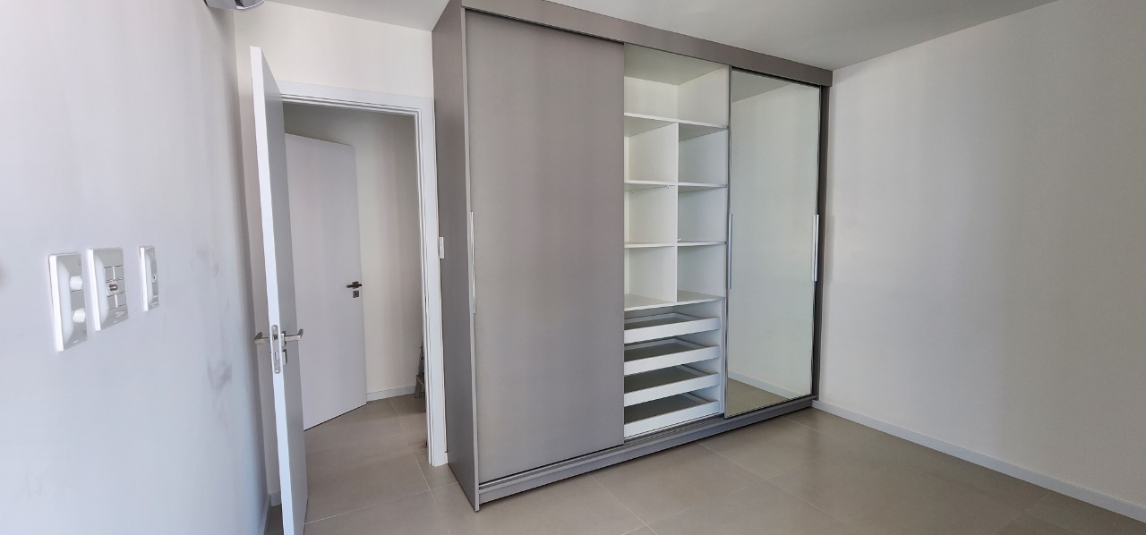 Apartamento para alugar com 1 quarto, 45m² - Foto 10